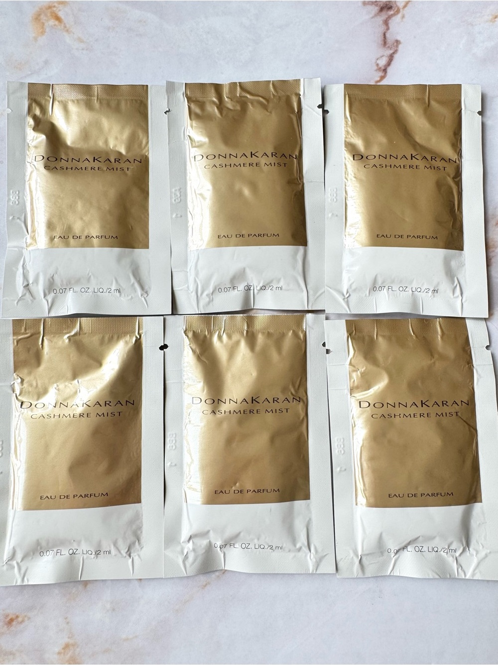 6 x Donna Karan Cashmere Mist Towelettes Bundle - Fragrance Oshibori